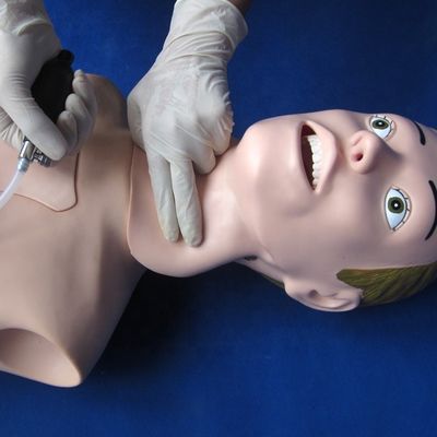Профессиональный интубационный и всасывающий манекен с функцией ухода за больными